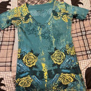Green with yellow roses Sinful tee